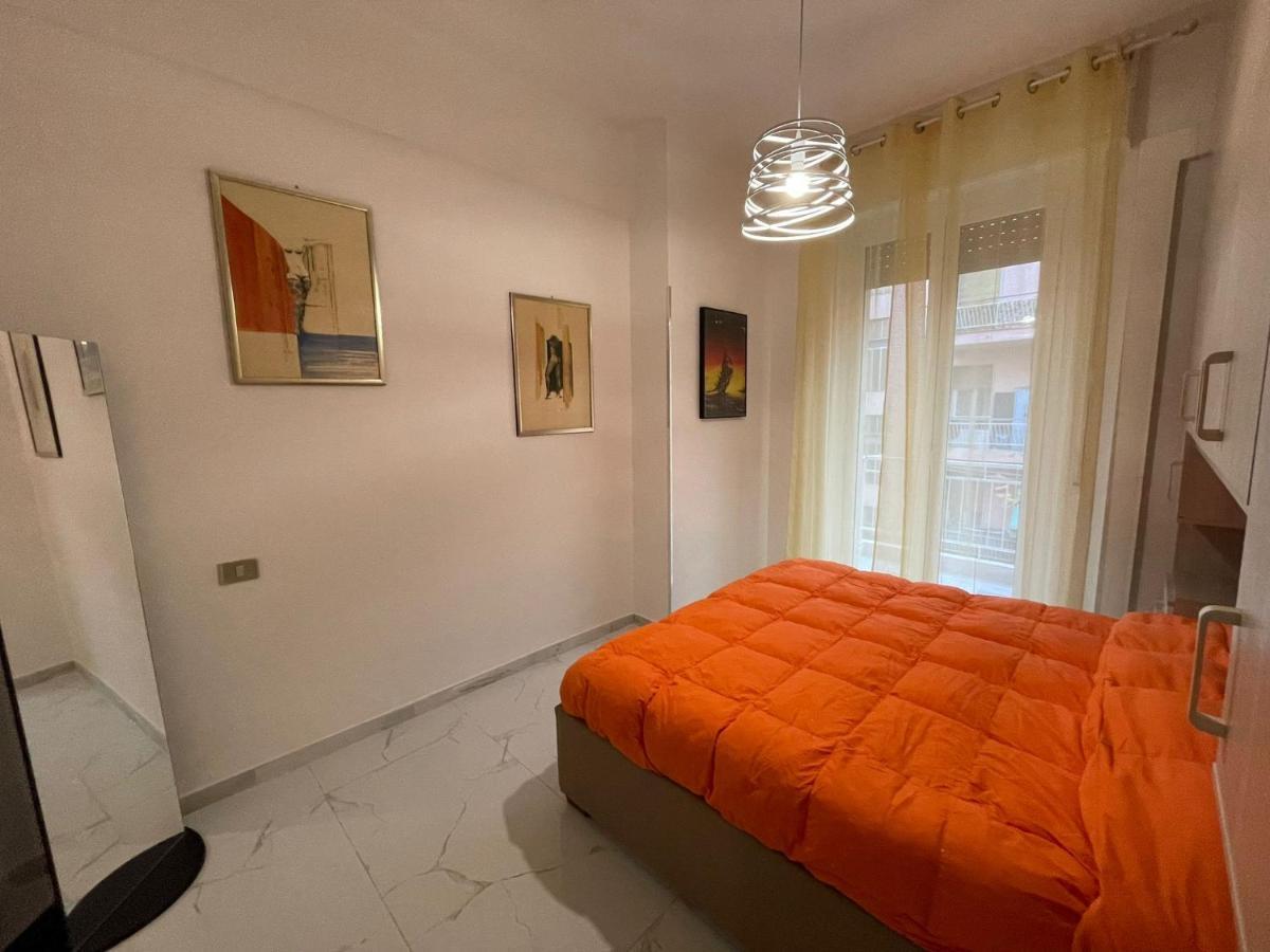 Wh - Dolce Vita - Bilocale - 5 Minuti Dal Centro - Parcheggio Gratuito - Wifi Sanremo Eksteriør bilde